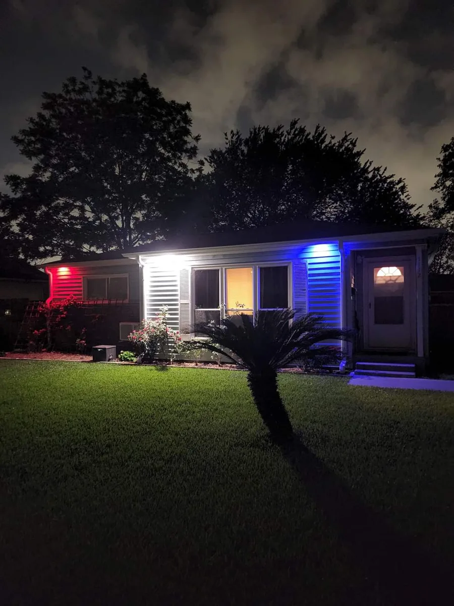 Smart color changing soffit lighting